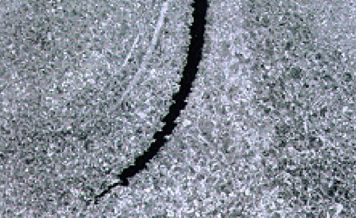 Detail photo of pipeline crack example